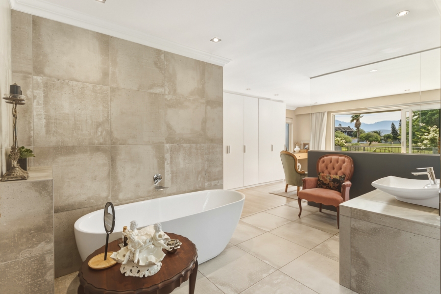 4 Bedroom Property for Sale in Greenways Golf Estate Western Cape